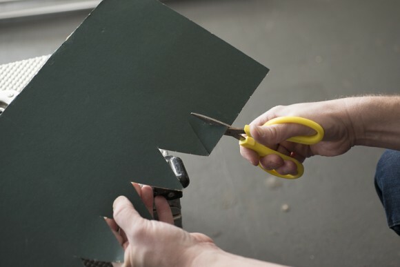 Creating Beautiful Graduated Backgrounds for Product Photography using Sharks Teeth. Photography Firm