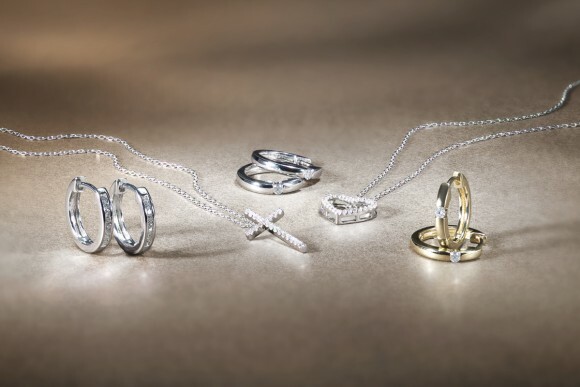 Diamada Jewellery Photography Photography Firm