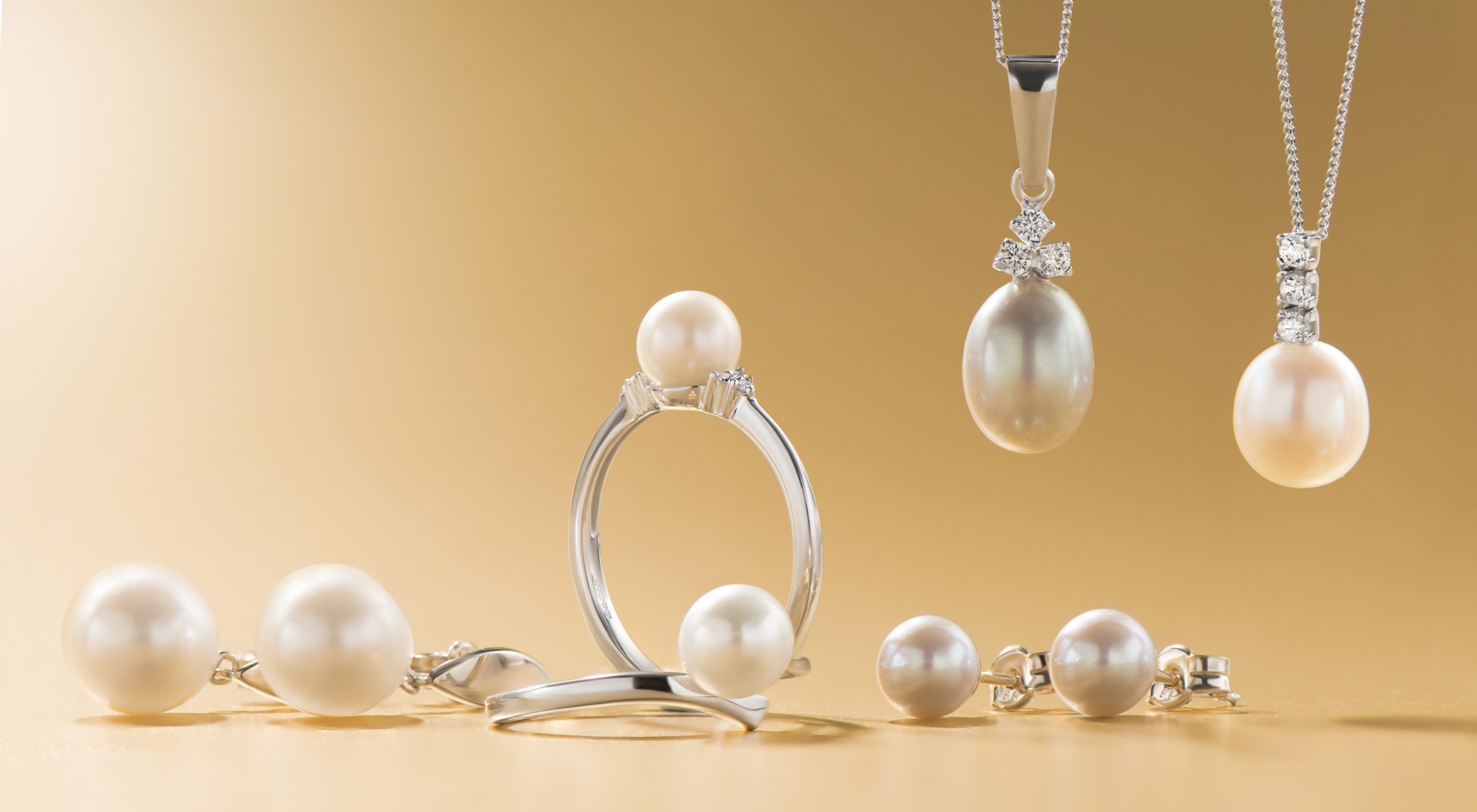 04-MAJESTINE-PEARLS-400X220-10-Web-2500